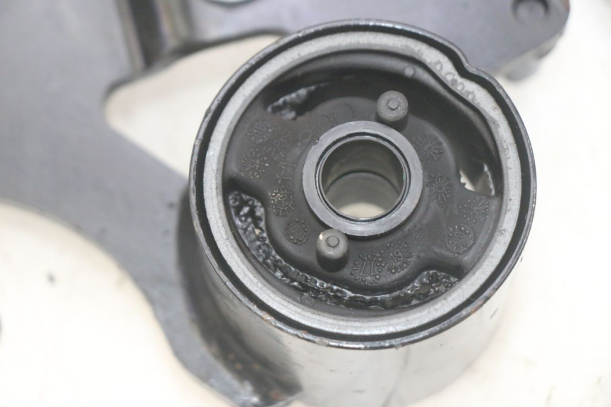 photo de SOPORTE MOTOR PIAGGIO MP3 HPE 300 (2019 - 2026) - Marcados y referencias originales