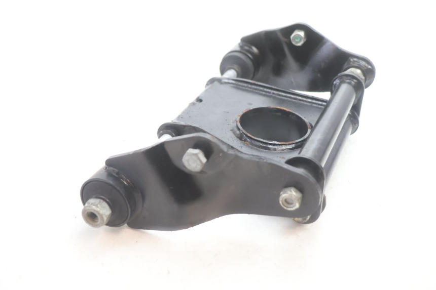 photo de SOPORTE MOTOR PIAGGIO MP3 HPE 530 (2022 - 2026) - Primer plano técnico