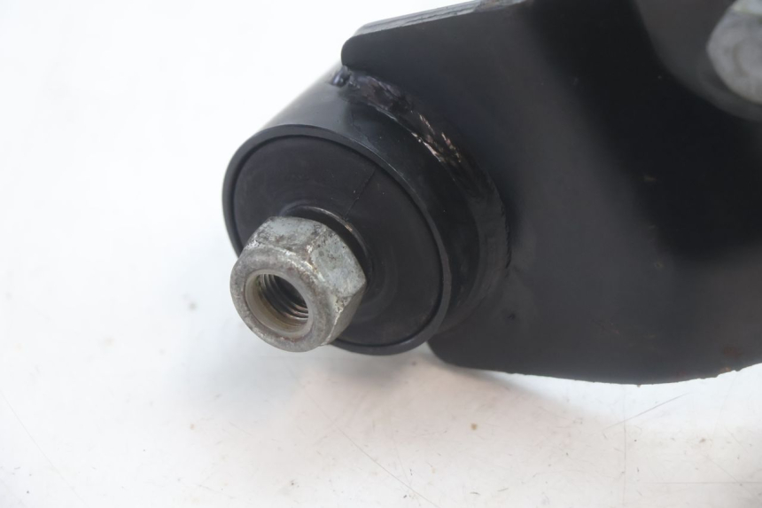 photo de SOPORTE MOTOR PIAGGIO MP3 HPE 530 (2022 - 2026) - Vista general del producto