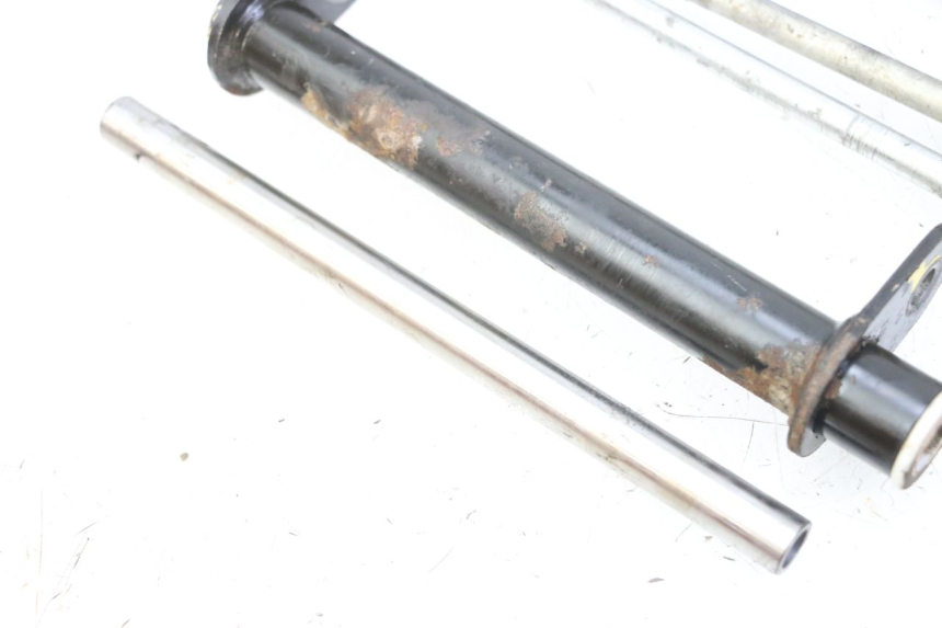 photo de SOPORTE DEL MOTOR PIAGGIO MP3 LT 400 (2007 - 2012) - Estado de la superficie y material