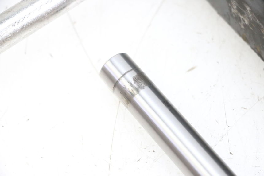 photo de SOPORTE DEL MOTOR PIAGGIO MP3 LT 400 (2007 - 2012) - Características distintivas