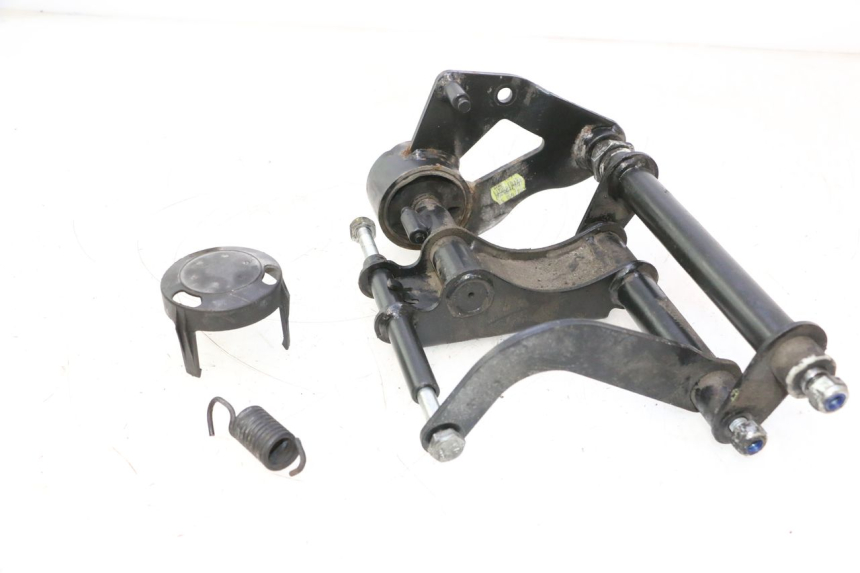 photo de SOPORTE MOTOR PIAGGIO MP3 LT 300 (2010 - 2016) - Primer plano técnico