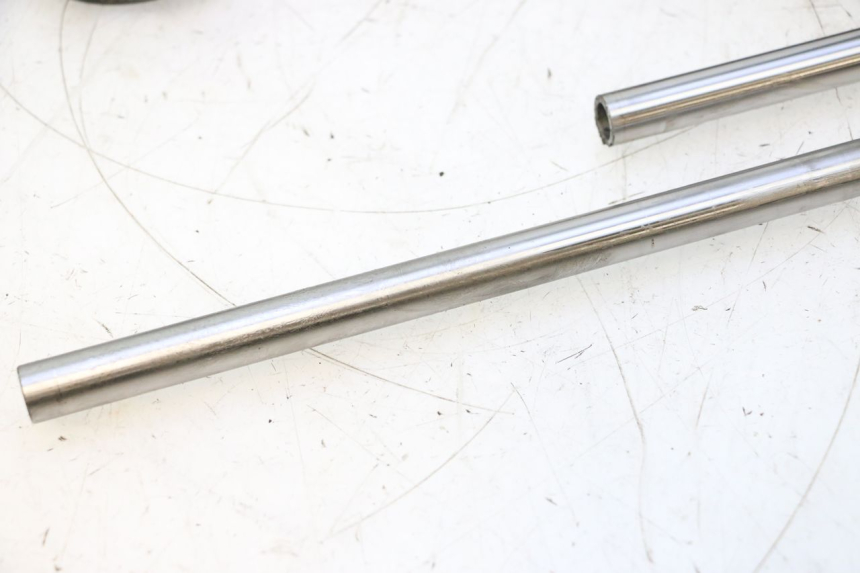 photo de SOPORTE MOTOR PIAGGIO MP3 LT 300 (2010 - 2016) - Marcados y referencias originales