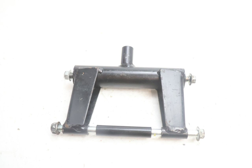 photo de SOPORTE MOTOR JM MOTORS OLDIES 4T 50 (2020 - 2026) - Detalle de la pieza