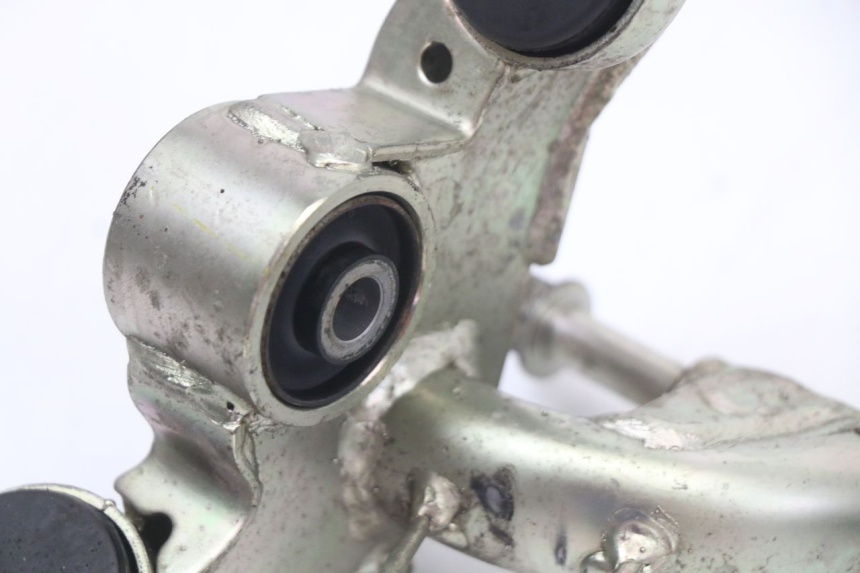 photo de SOPORTE MOTOR HONDA PCX (JF28) 125 (2009 - 2011) - Estado de la superficie y material