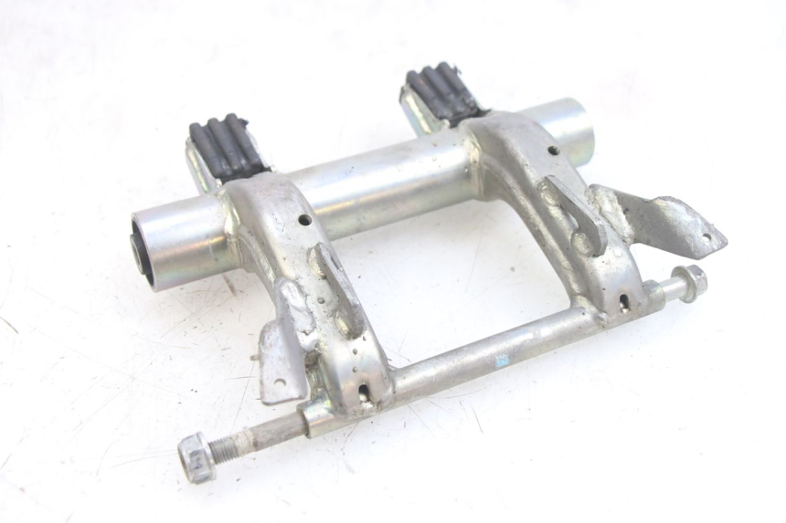 photo de SOPORTE DEL MOTOR HONDA PCX (JF47) 125 (2012 - 2013) - Primer plano técnico