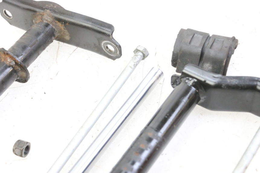 photo de SOPORTE DEL MOTOR PEUGEOT CITYSTAR 125 (2011 - 2017) - Detalles de los puntos de fijación