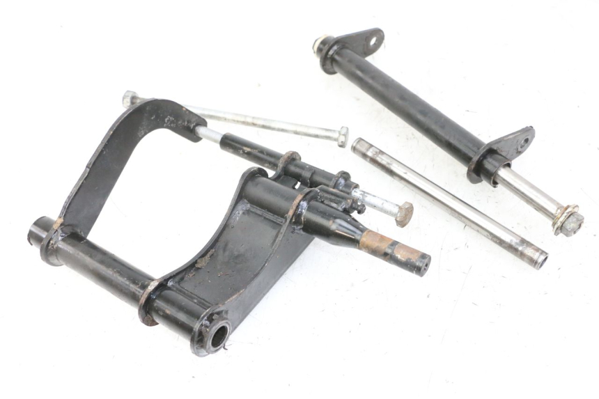 photo de SOPORTE MOTOR PIAGGIO MP3 125 (2006 - 2014) - Vista principal