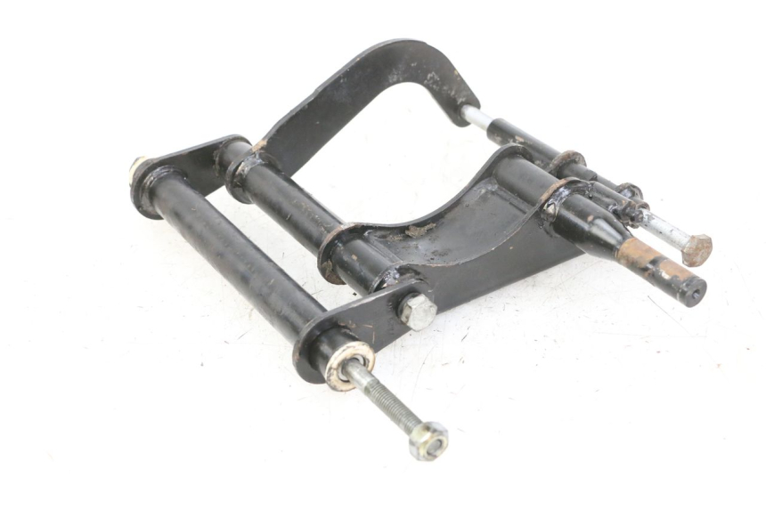 photo de SOPORTE MOTOR PIAGGIO MP3 125 (2006 - 2014) - Otra perspectiva