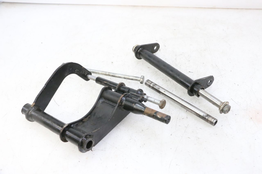 photo de SOPORTE MOTOR PIAGGIO MP3 125 (2006 - 2014) - Vista general del producto