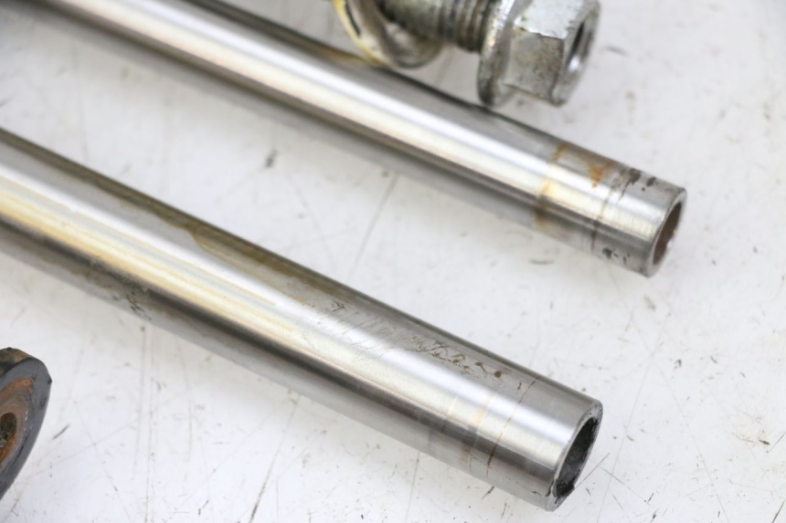 photo de SOPORTE MOTOR PIAGGIO VESPA GRANTURISMO 200 (2004 - 2005) - Zoom sobre los componentes