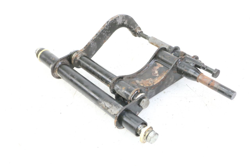 photo de SOPORTE MOTOR PIAGGIO VESPA GRANTURISMO 200 (2004 - 2005) - Otra perspectiva