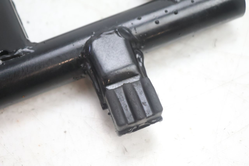 photo de SOPORTE MOTOR JM MOTORS R-MAX TECH 50 (2024 - 2026) - Detalle de la pieza