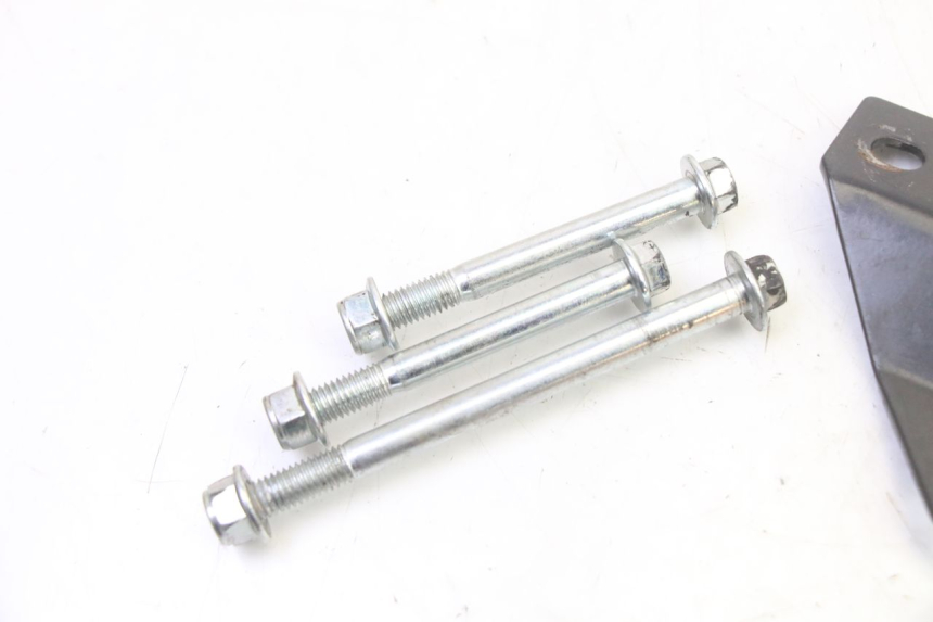 photo de SOPORTE MOTOR APOLLO RFZ 125 - Zoom estado de uso