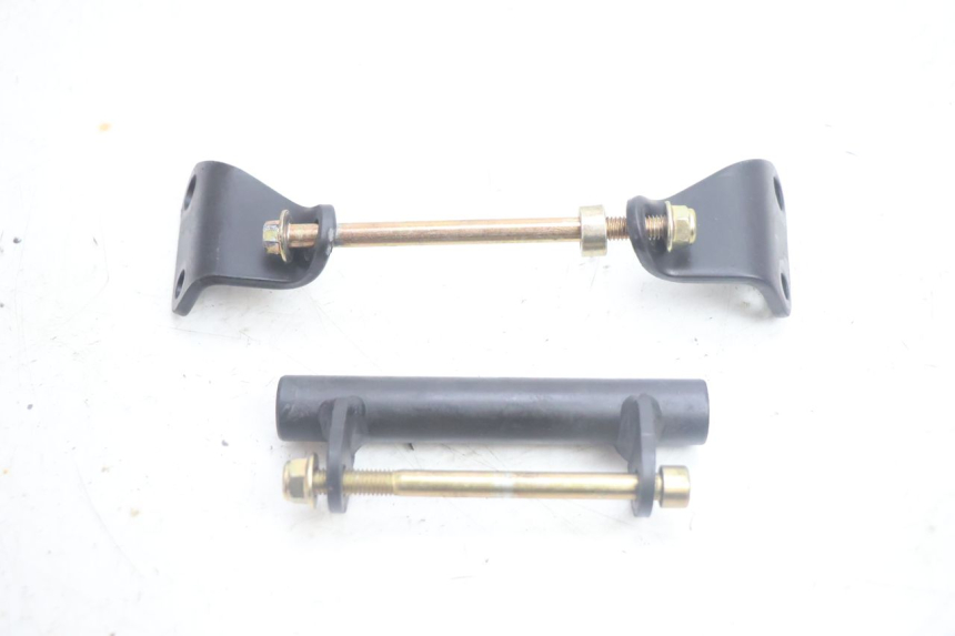 photo de SOPORTE DEL MOTOR APOLLO RFZ 150 - Detalle de la pieza