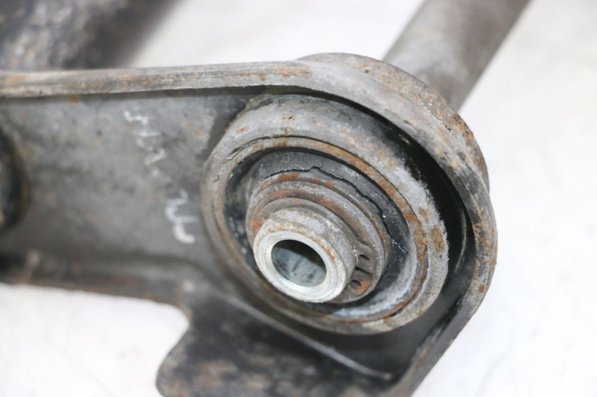 photo de SOPORTE MOTOR DAELIM S2 125 (2006 - 2007) - Recambio usado revisado