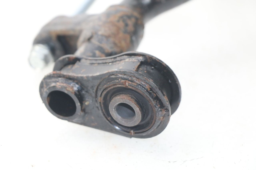 photo de SOPORTE DEL MOTOR DAELIM S3 125 (2010 - 2017) - Estado de la superficie y material