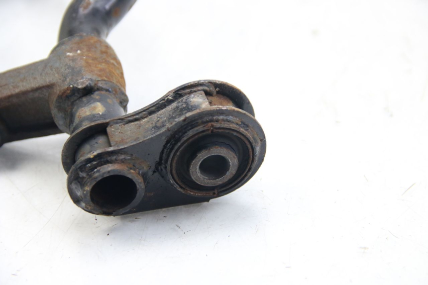 photo de SOPORTE DEL MOTOR DAELIM S3 125 (2010 - 2017) - Zoom estado de uso