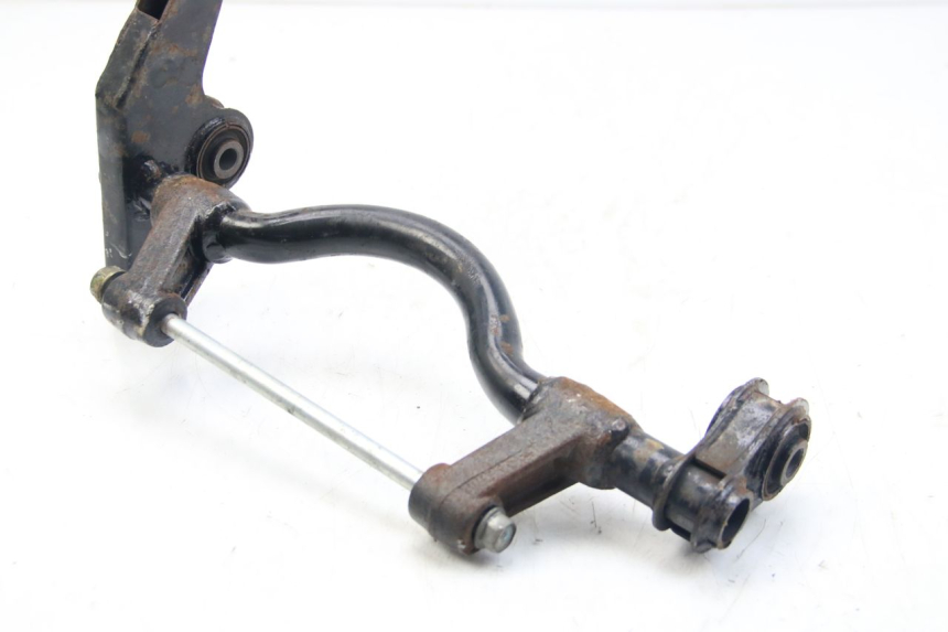 photo de SOPORTE DEL MOTOR DAELIM S3 125 (2010 - 2017) - Otra perspectiva