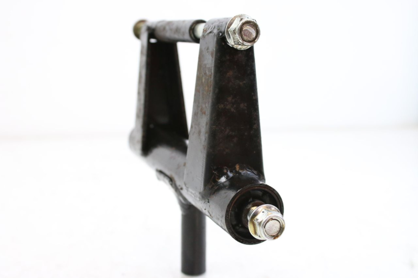 photo de SOPORTE DEL MOTOR JM MOTORS SANTANA 50 (2014 - 2023) - Otra perspectiva