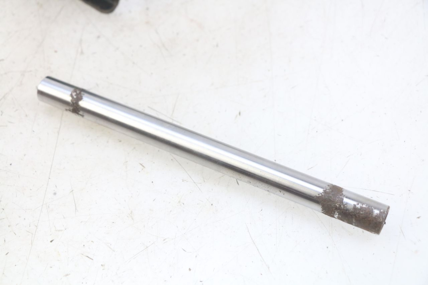 photo de SOPORTE DEL MOTOR PEUGEOT SATELIS 125 (2006 - 2009) - Zoom estado de uso