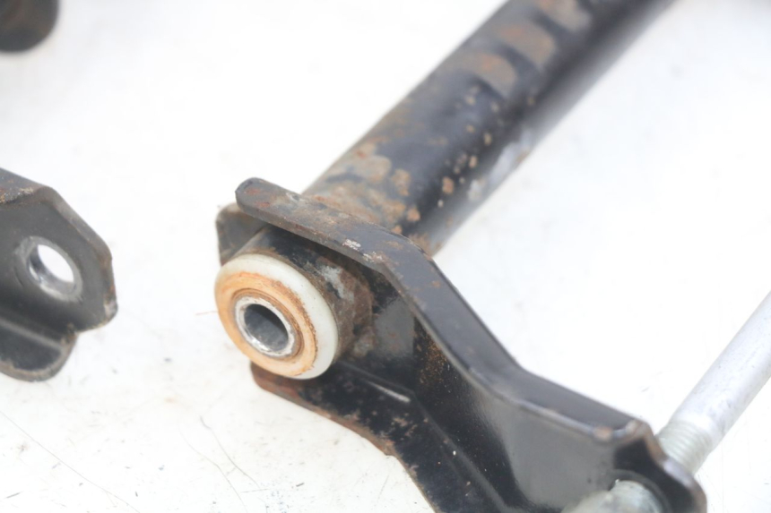 photo de SOPORTE DEL MOTOR PEUGEOT SATELIS 125 (2006 - 2009) - Estado de la superficie y material