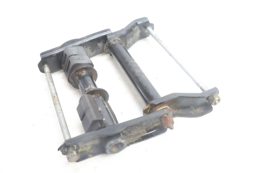 photo de SOPORTE DEL MOTOR PEUGEOT SATELIS 125 (2006 - 2009) - Detalle de la pieza