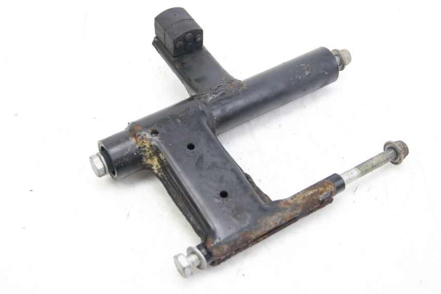 photo de SOPORTE DEL MOTOR APRILIA SCARABEO 4T 50 (2009 - 2017) - Primer plano técnico