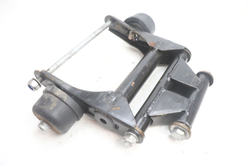 photo de SOPORTE MOTOR APRILIA SCARABEO GT 125 (1999 - 2007) - Detalle de la pieza