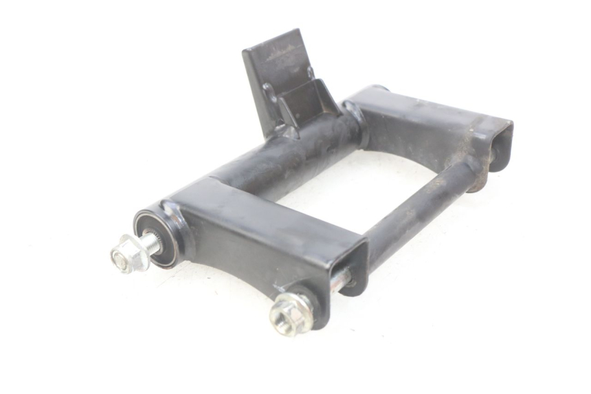 photo de SOPORTE DEL MOTOR SUZUKI SIXTEEN 125 (2008 - 2010) - Detalle de la pieza