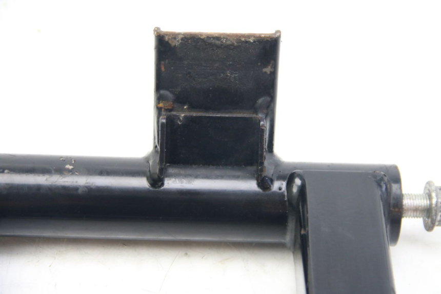 photo de SOPORTE DEL MOTOR SUZUKI SIXTEEN 125 (2008 - 2010) - Características distintivas