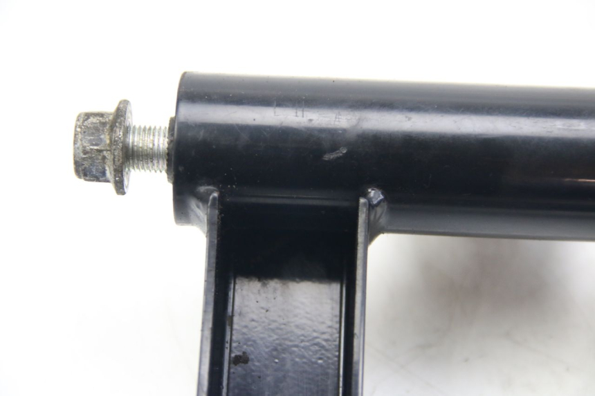 photo de SOPORTE DEL MOTOR SUZUKI SIXTEEN 125 (2008 - 2010) - Marcados y referencias originales