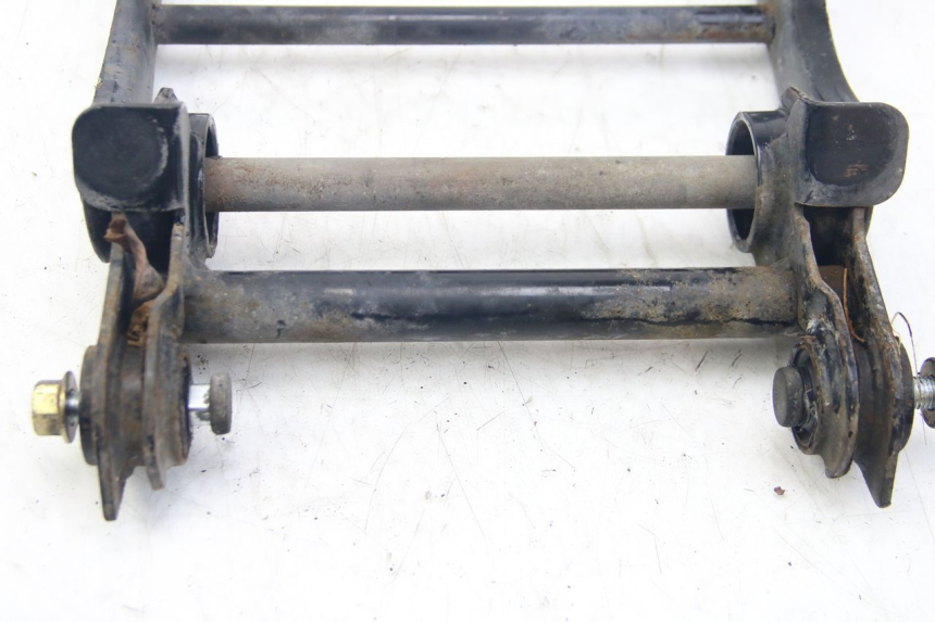 photo de SOPORTE DEL MOTOR MBK SKYLINER 125 (1998 - 2001) - Primer plano técnico