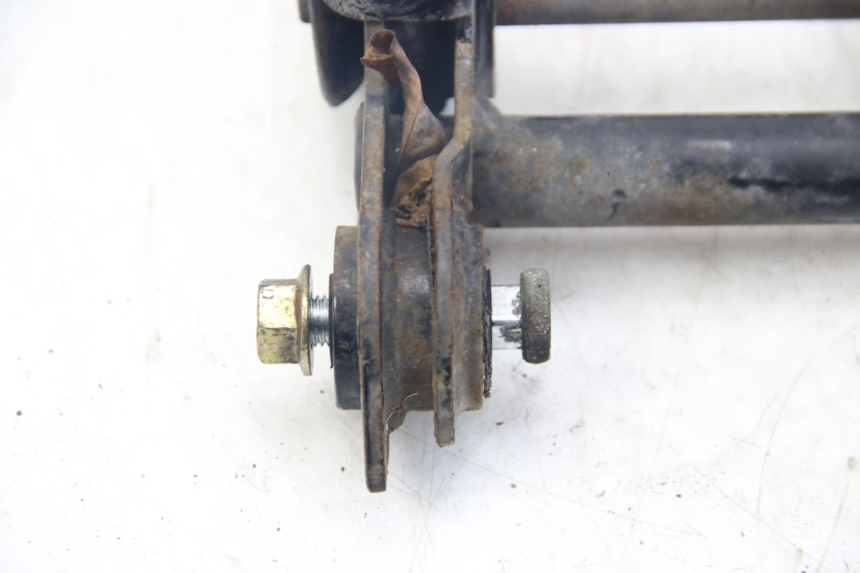 photo de SOPORTE DEL MOTOR MBK SKYLINER 125 (1998 - 2001) - Detalles de los puntos de fijación