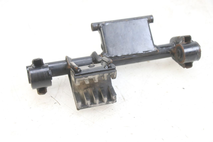 photo de SOPORTE DEL MOTOR PEUGEOT SPEEDFIGHT 4 4T 50 (2015 - 2020) - Otra perspectiva