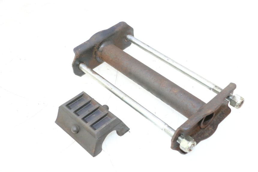 photo de SOPORTE DEL MOTOR PEUGEOT SPEEDFIGHT LC 50 (1996 - 2002) - Zoom estado de uso