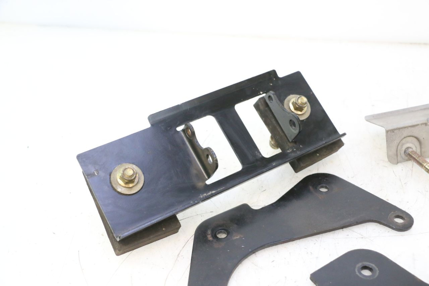 photo de SOPORTE MOTOR CAN-AM SPYDER RS 1000 (2008 - 2012) - Primer plano técnico