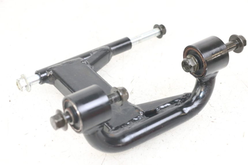 photo de SOPORTE DEL MOTOR HYTRACK ST 170 (2020 - 2024) - Otra perspectiva