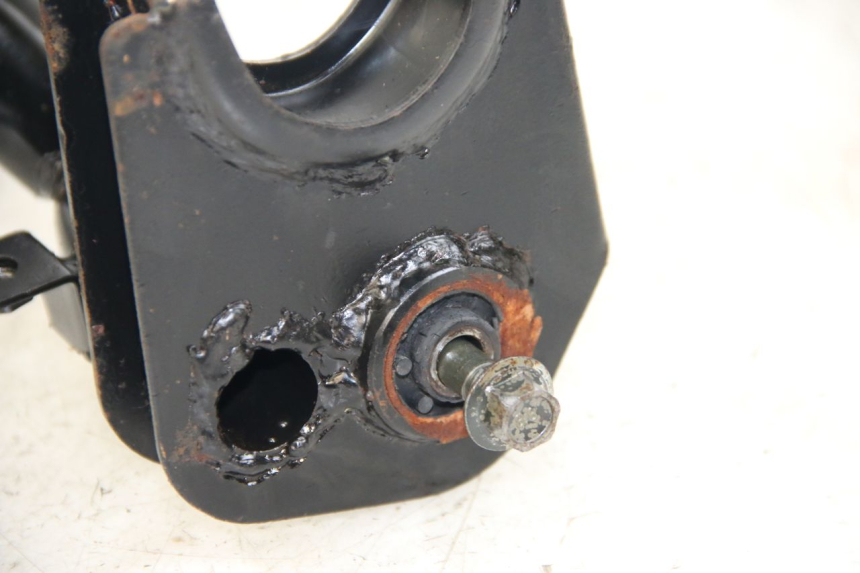 photo de SOPORTE MOTOR RAZZO STEED 125 (2012 - 2018) - Zoom estado de uso