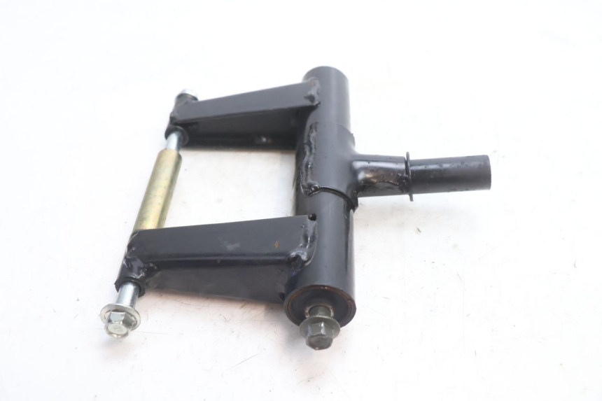 photo de SOPORTE MOTOR VASTRO STREET S 50 (2016 - 2021) - Primer plano técnico