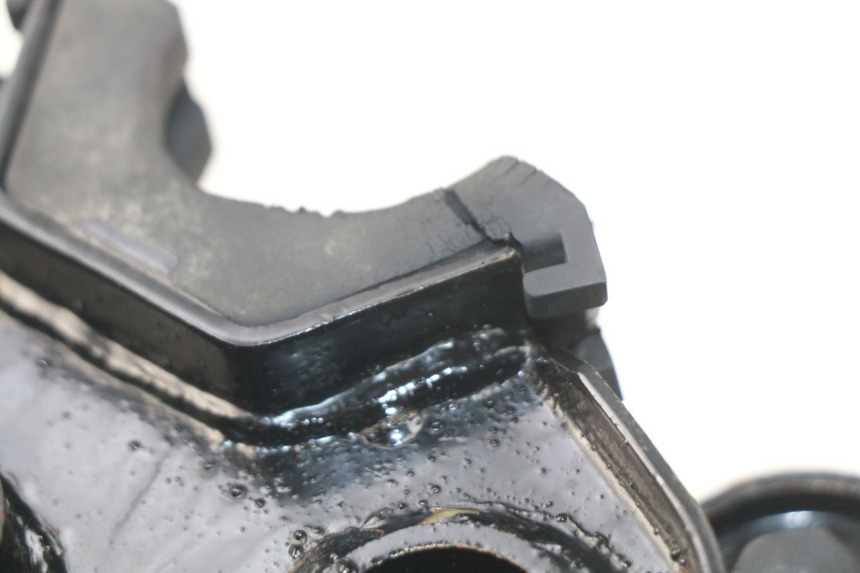 photo de SOPORTE MOTOR PEUGEOT STREETZONE 2T 50 (2014 - 2019) - Otra perspectiva