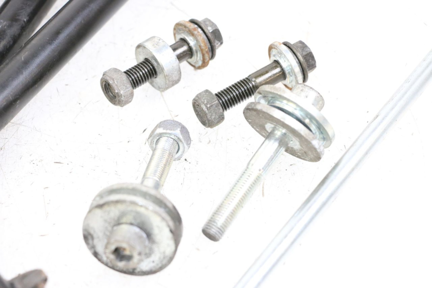 photo de SOPORTE MOTOR PEUGEOT STREETZONE 2T 50 (2014 - 2019) - Otra perspectiva