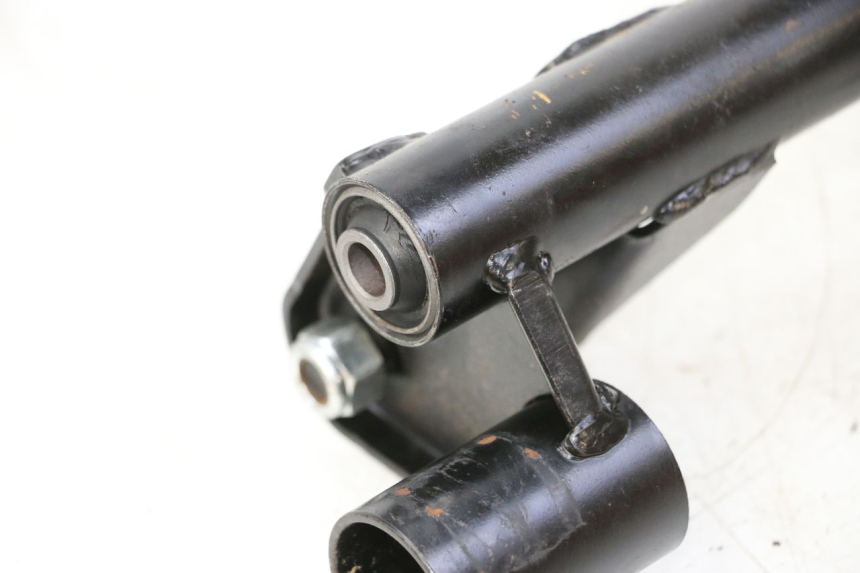 photo de SOPORTE MOTOR PEUGEOT STREETZONE I 2T 50 (2018 - 2020) - Otra perspectiva