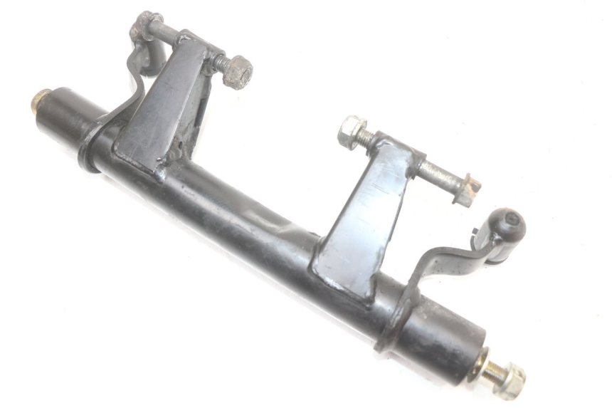 photo de SOPORTE MOTOR KYMCO SUPER 8 4T 50 (2021 - 2024) - Detalles de los puntos de fijación