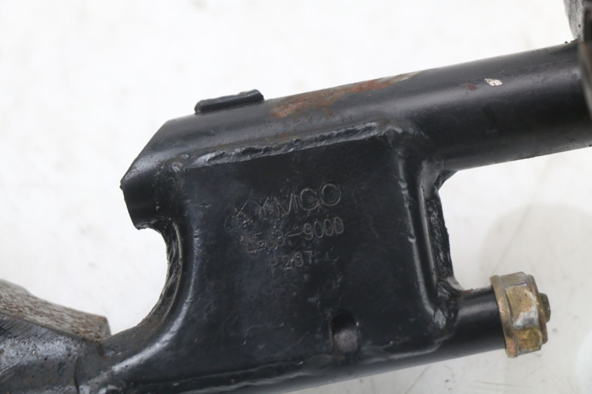 photo de SOPORTE MOTOR KYMCO SUPER 8 125 (2008 - 2015) - Otra perspectiva