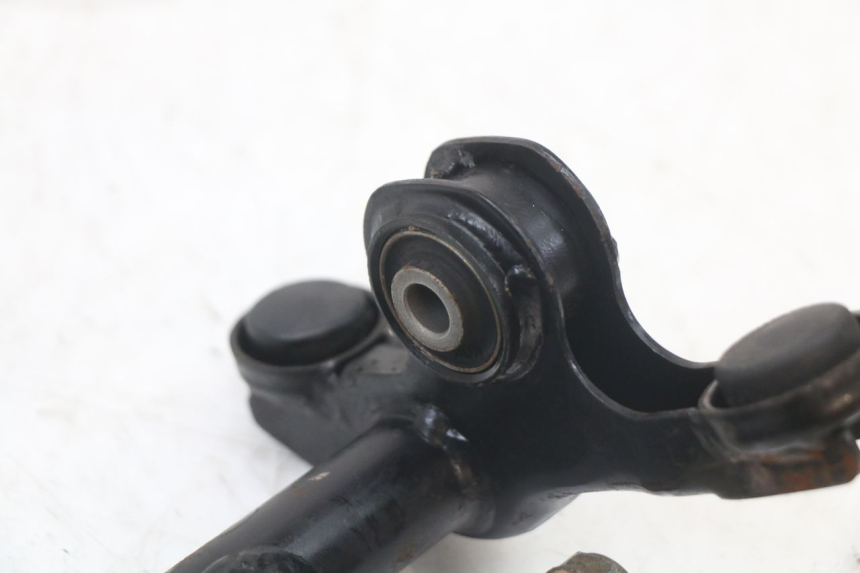photo de SOPORTE MOTOR KYMCO SUPER 8 125 (2008 - 2015) - Primer plano técnico