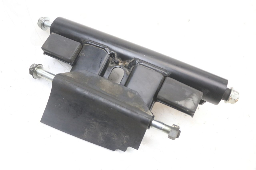 photo de SOPORTE MOTOR SUZUKI BURGMAN 125 (2018 - 2021) - Zoom estado de uso