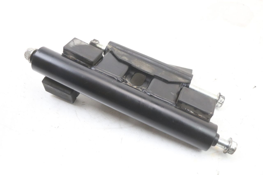 photo de SOPORTE MOTOR SUZUKI BURGMAN 125 (2018 - 2021) - Otra perspectiva