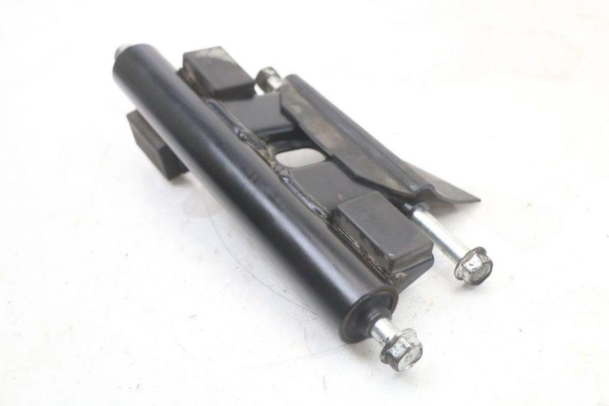 photo de SOPORTE MOTOR SUZUKI BURGMAN 125 (2018 - 2021) - Primer plano técnico