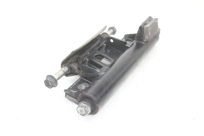 photo de SOPORTE MOTOR SUZUKI BURGMAN 125 (2018 - 2021) - Detalles de los puntos de fijación